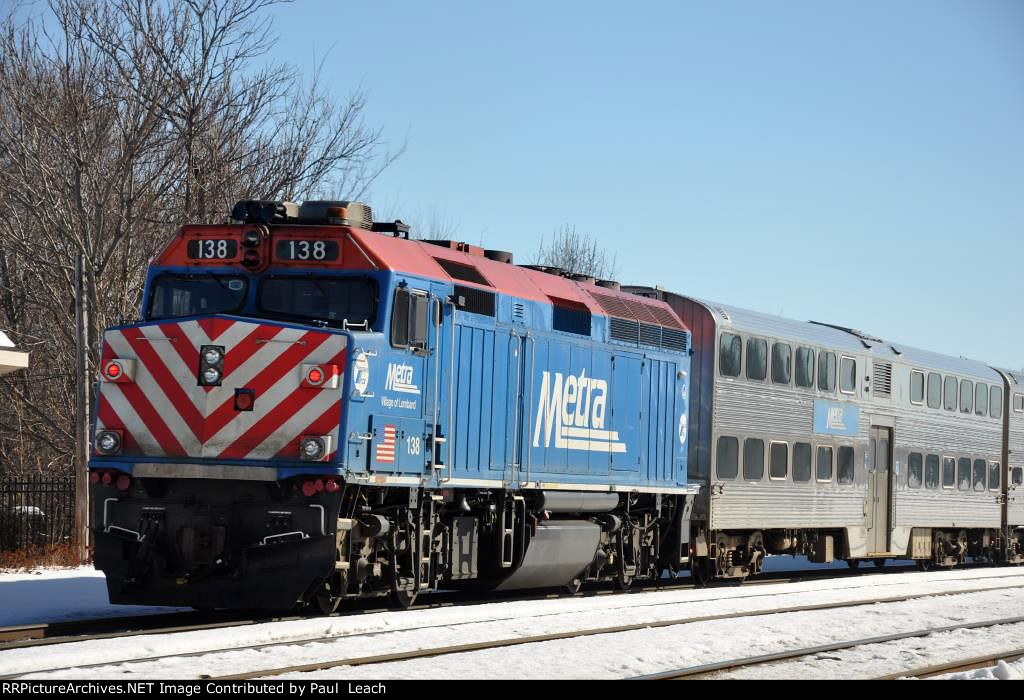 Inbound commuter shoves east towards the station